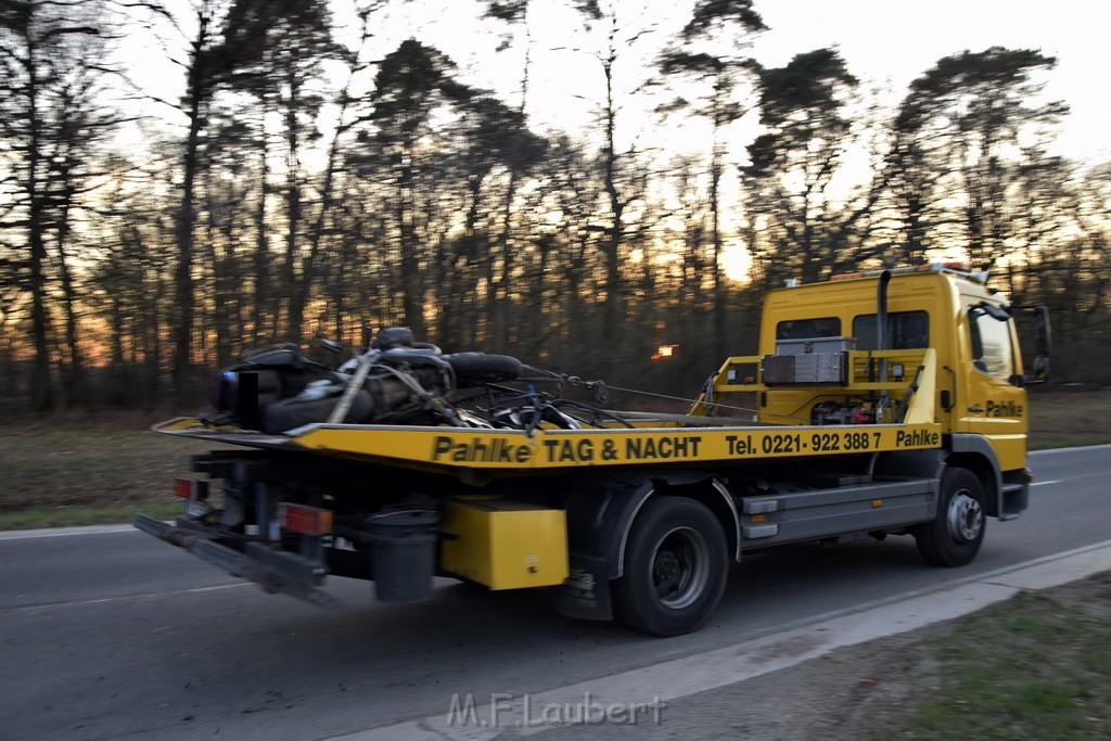 Schwerer VU Krad Fahrrad Koeln Porz Alte Koelnerstr P300.JPG - Miklos Laubert